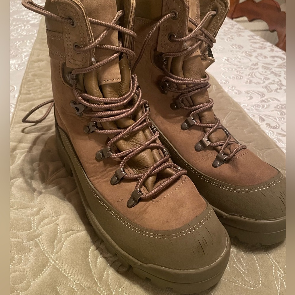 Mountain hiking boots